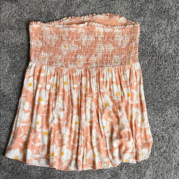 Torrid Peach Floral Smocked Blouse - Picture 2 of 4